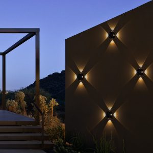 kelvo® ARKOS KLV- Μοντέρνο Φωτιστικό Τοίχου - Απλίκα LED 8W 840lm 15° AC 220-240V Αδιάβροχο IP65 Θερμό Λευκό 2700K - Lumileds COB Chip & TÜV SÜD Driver - Μαύρο Ματ - Μ13 x Π5.5 x Υ13cm