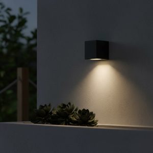 kelvo® BURANO KLV- Φωτιστικό Τοίχου / Απλίκα για Λάμπα MR16 με Ντουί GU10 AC 220-240V Αδιάβροχο IP65 - Μαύρο Ματ - Μ8 x Π8 x Υ7cm